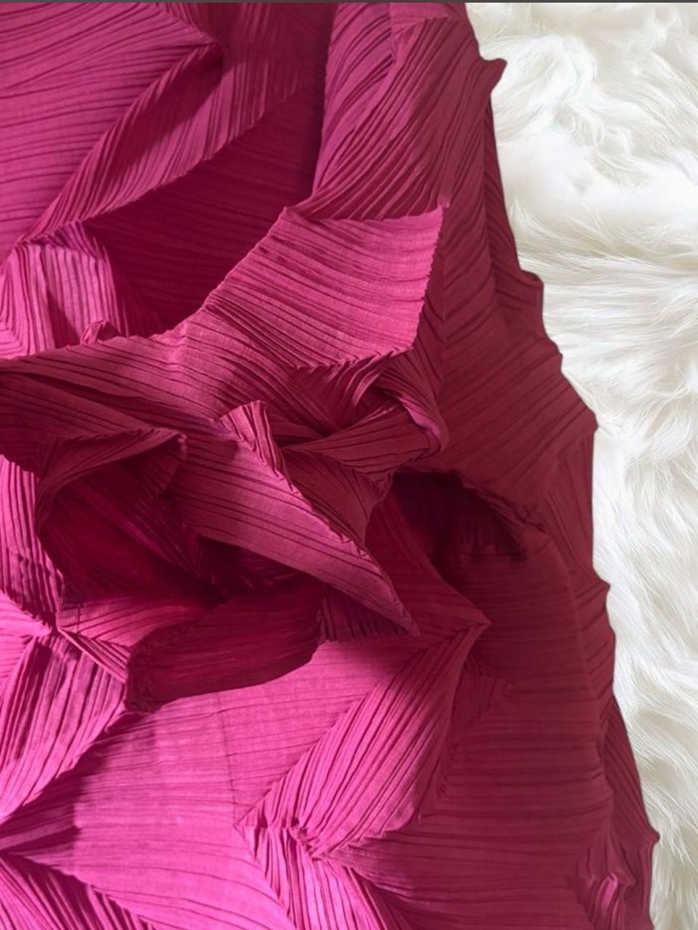 Vanité Couture NWT Rose Pleated Blouse | Oversized & Stretchy | One Size - Picture 2 of 8